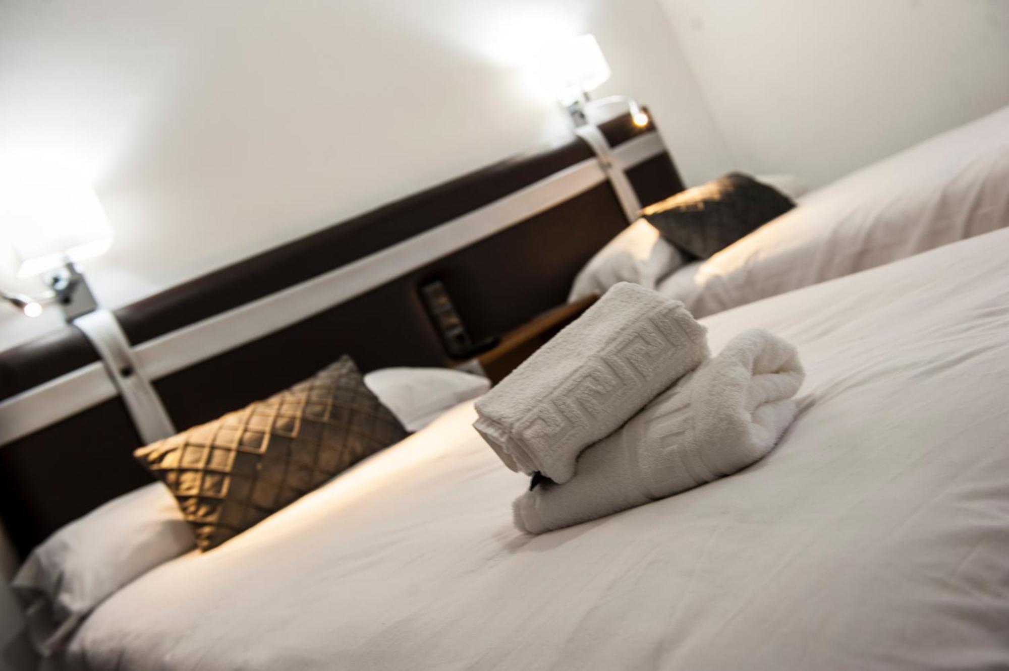 Hostal Las Palomas Lucena Kültér fotó