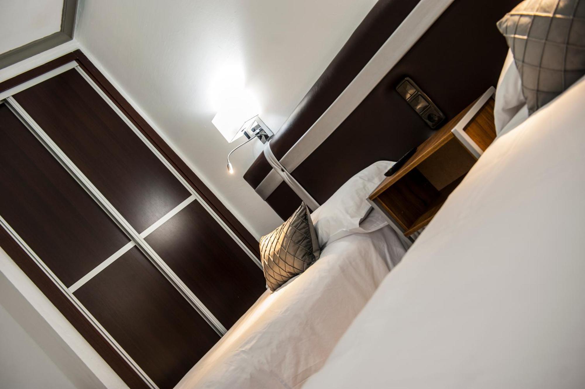 Hostal Las Palomas Lucena Kültér fotó